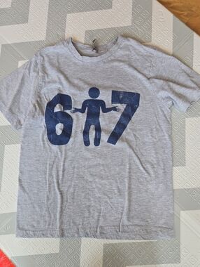 Kids Short-Sleeve Grey Tee with Navy '6•7' Graphic